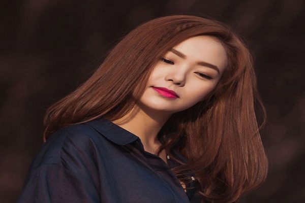 màu tóc nâu đỏ