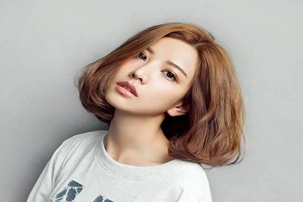 tóc ngắn ôm mặt