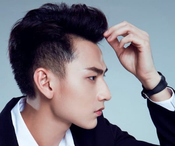 Đẹp thần thái cùng undercut mái rẽ 7/3
