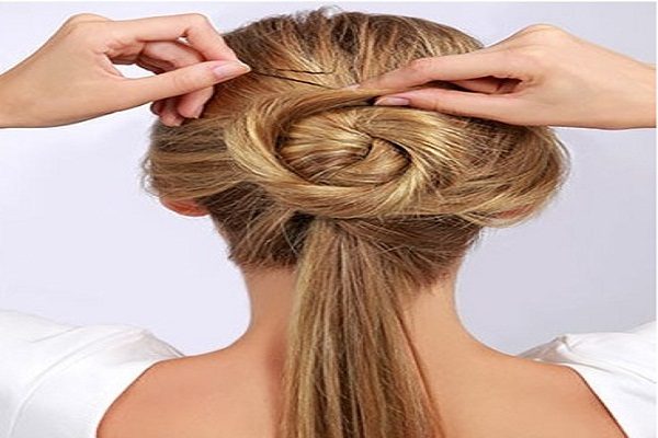dùng ghim cố định tóc