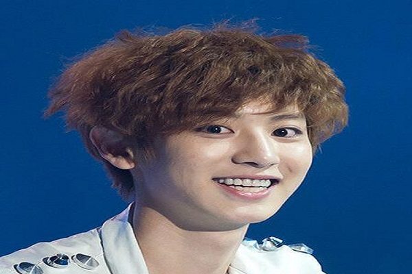 kiểu tóc dập xù