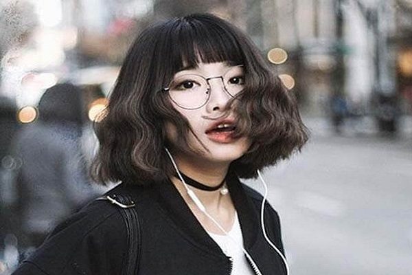 kiểu xoăn mái ngố