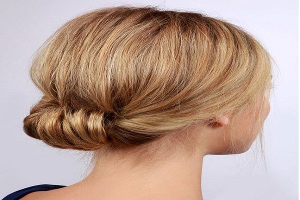 tóc búi thấp Updo
