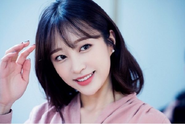 tóc ngắn mái thưa