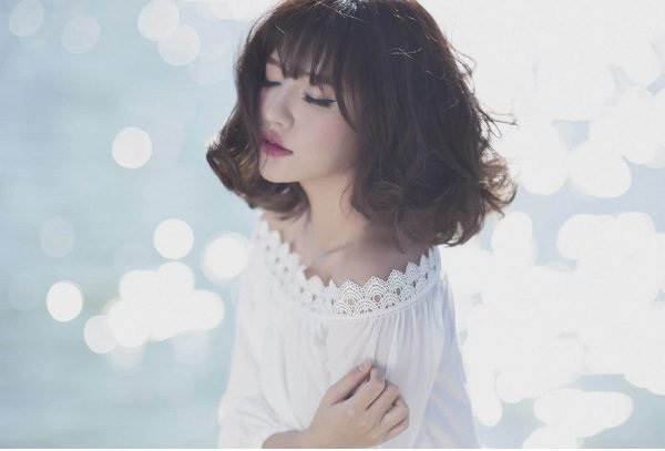 Tóc ngắn uốn xù