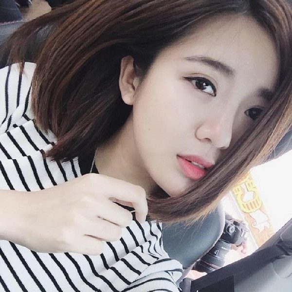 tóc bob ngắn thẳng ngang vai
