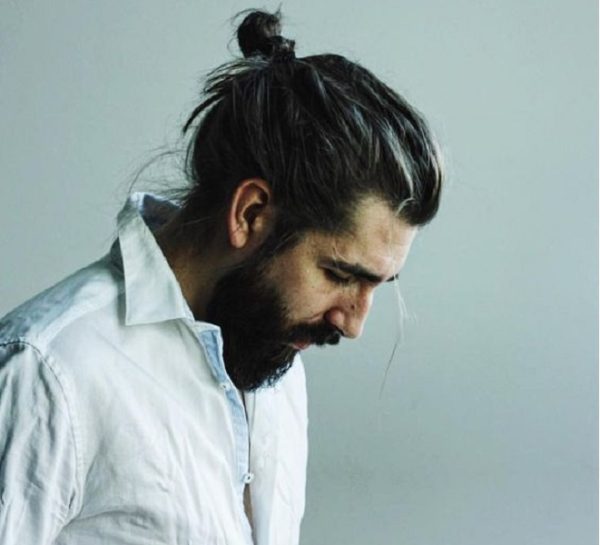 man bun cổ điển