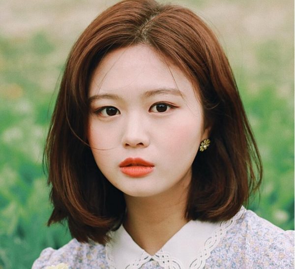 tóc ngắn cho mặt tròn trán ngắn