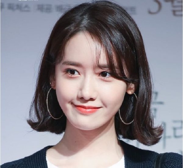 tóc ngắn xoăn nhẹ