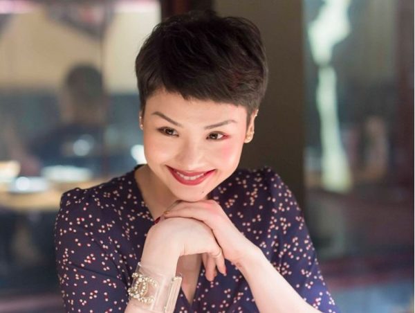 tóc pixie mái ngắn