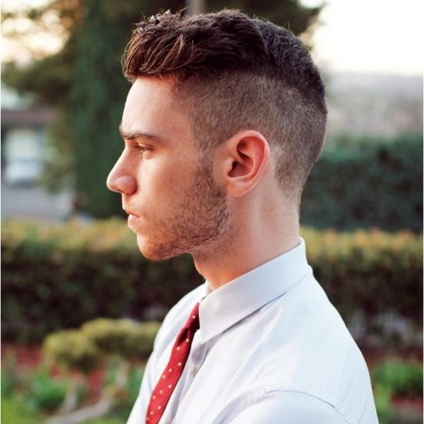 undercut vuốt ngược ngắn