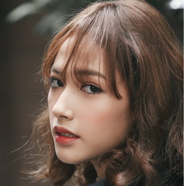 kiểu tóc mái cho mặt tròn nhỏ