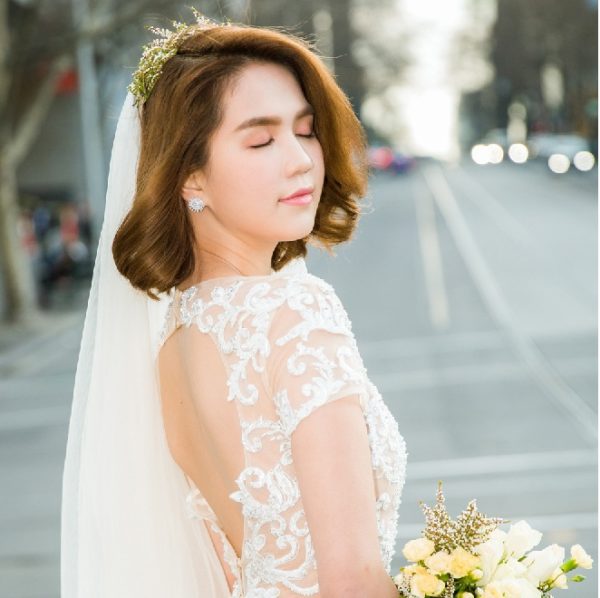 tóc ngắn uốn phồng đuôi