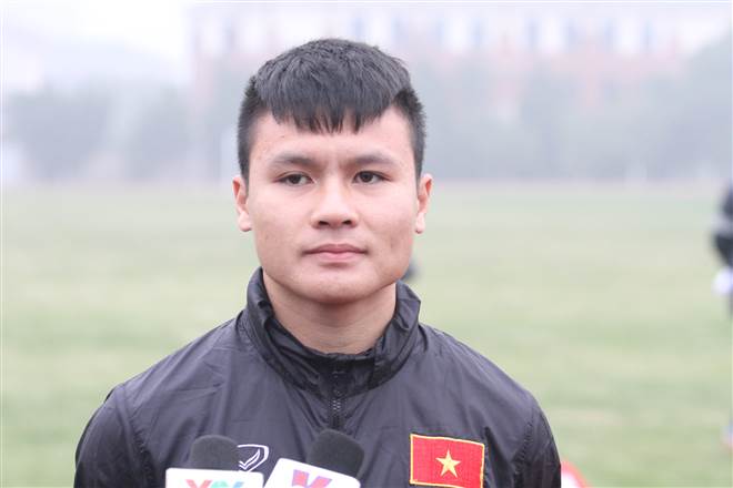 tóc mái trái đào quang hải