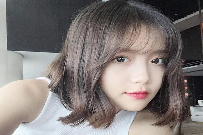tóc ngang vai cắt lớp thanh lịch