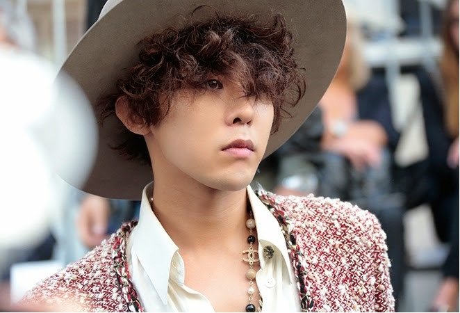 G-Dragon trong show diễn thời trang xuân hè 2015 Chanel
