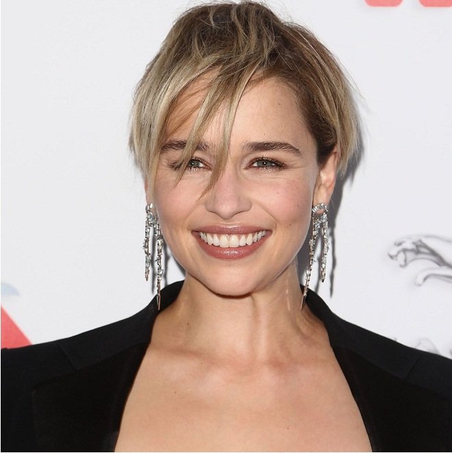 Kiểu tóc cắt tém của Emilia Clarke