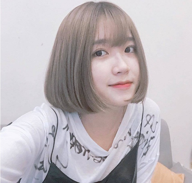 kiểu tóc mái thưa cắt mỏng cho mặt tròn