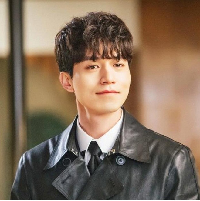 tạo hình thần chết Lee Dong Wook trong phim Yeu tinh