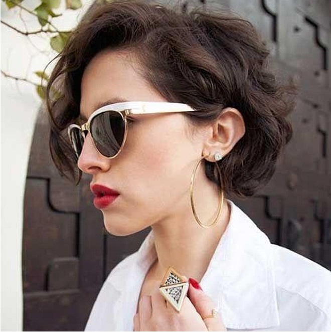 tóc pixie ngắn uốn công sở