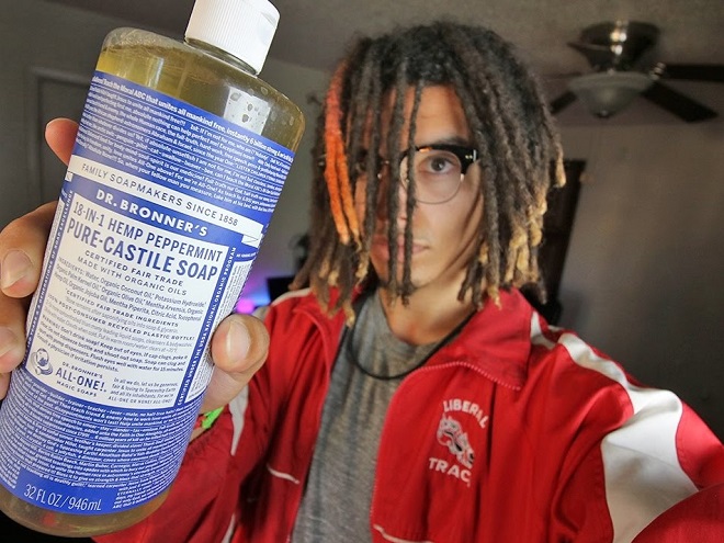 chăm sóc tóc dreadlock bằng dầu gội chuyên dụng