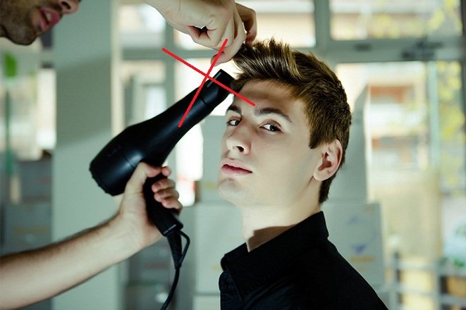 không để máy sấy quá gần tóc nam