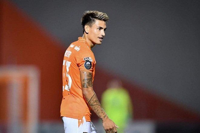 kiểu tóc sport nhuộm xám khói Philip Roller AFF Cup 2018