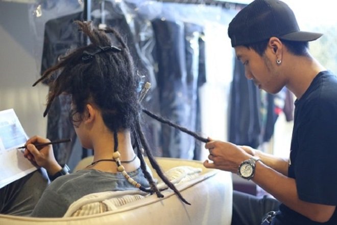 ra tiêm bảo trì tóc dreadlock
