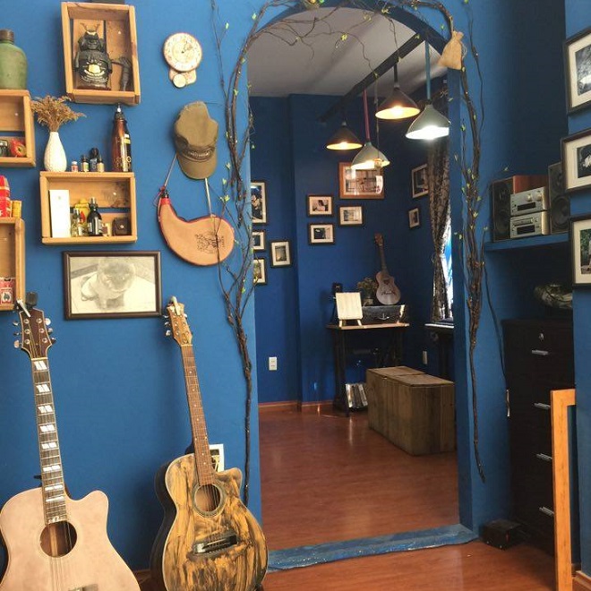 Không gian decor đậm chất vintage của Yul Mura