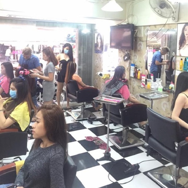 Không gian nhỏ nhưng luôn hút khách của Thomas Salon