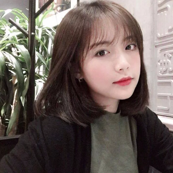 Tóc ngang vai mái thưa