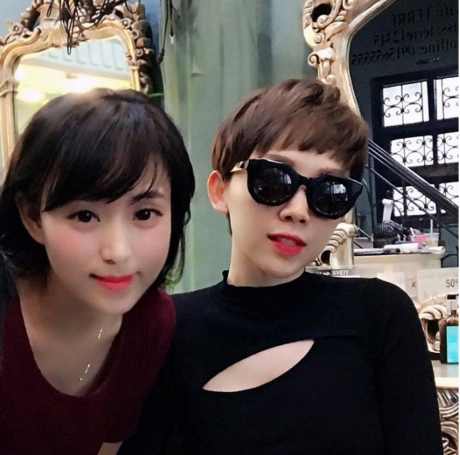 ca sĩ Tóc Tiên cắt tóc ngắn tại salon Terre