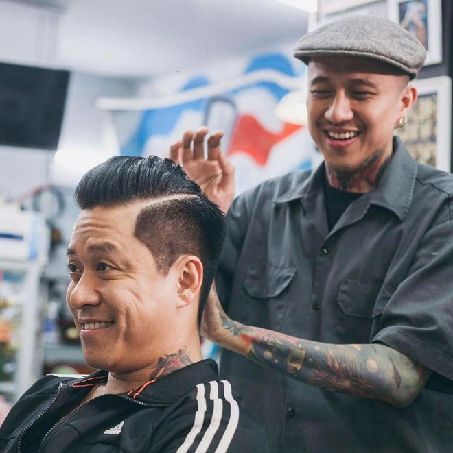 ca sĩ Tuấn Hưng cắt tóc tại Liêm barbershop