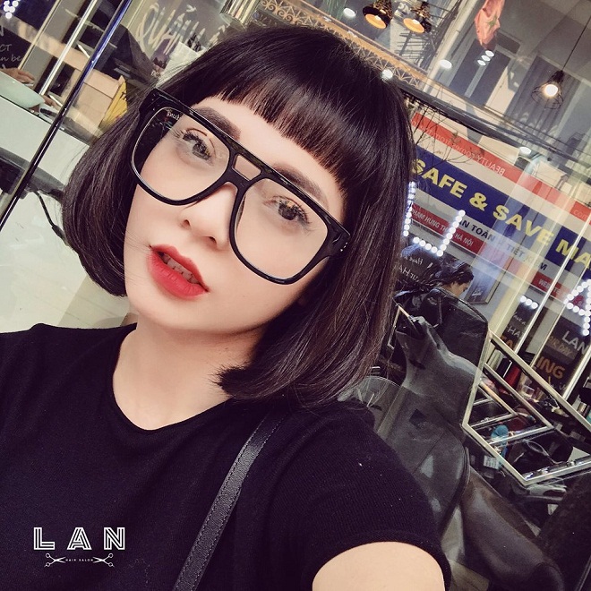 mẫu tóc ngắn mái ngố cắt tại hair salon Lan