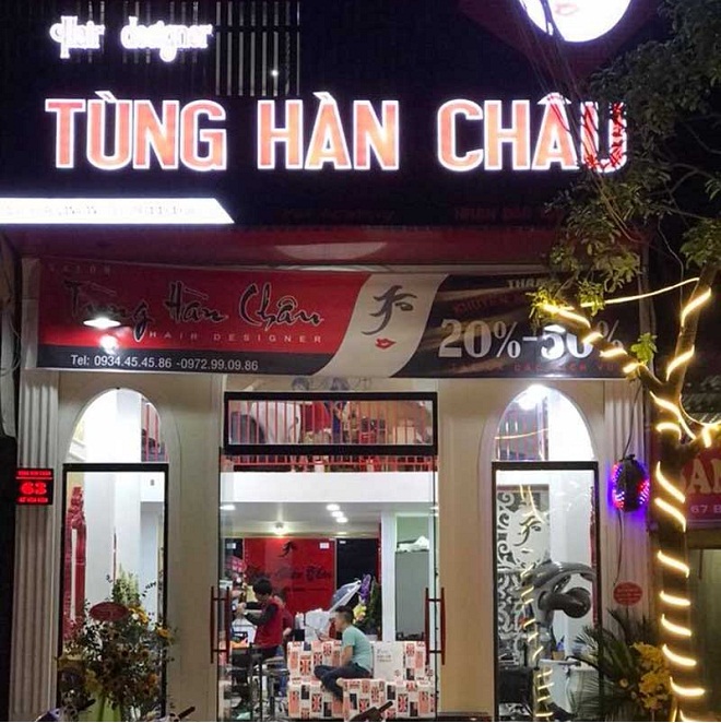 phía trước tiệm tóc nam Tùng Hàn Châu