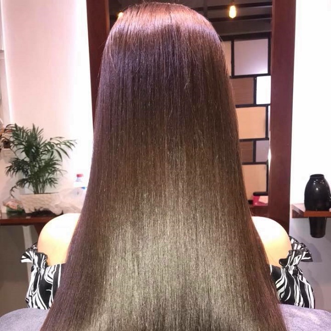 Hay nhẹ nhàng nữ tính với tóc duỗi thẳng dài tại An Châu