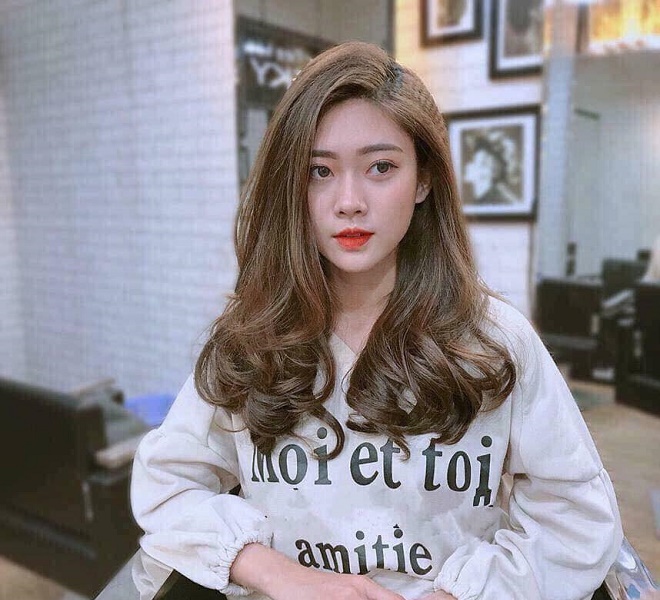 Uốn đuôi nhẹ nhàng cho cô nàng thích sự nữ tính